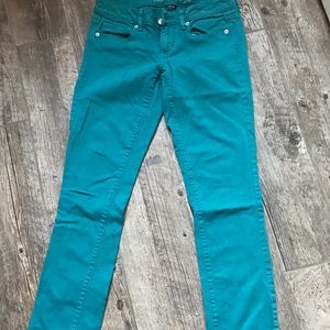 5/$25 American eagle stretch skinny jean 4 regular